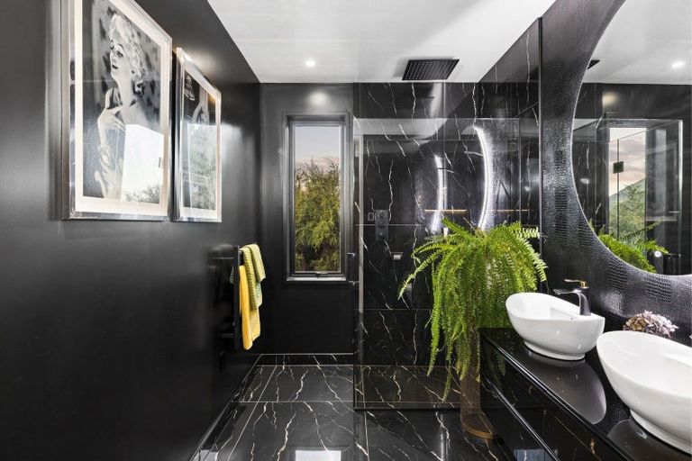 Photo of property in 7 Diamond Lane, Wanaka, 9305