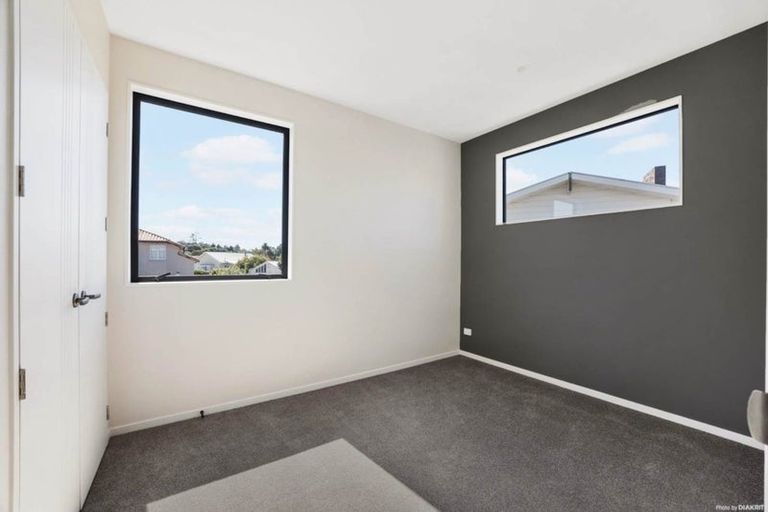 Photo of property in 4b The Parade, Bucklands Beach, Auckland, 2012