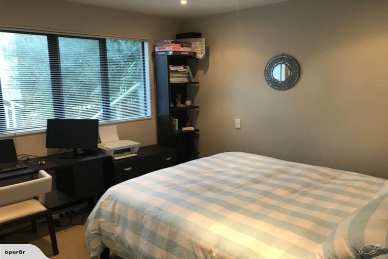 Photo of property in 46 Masterton Road, Rothesay Bay, Auckland, 0630