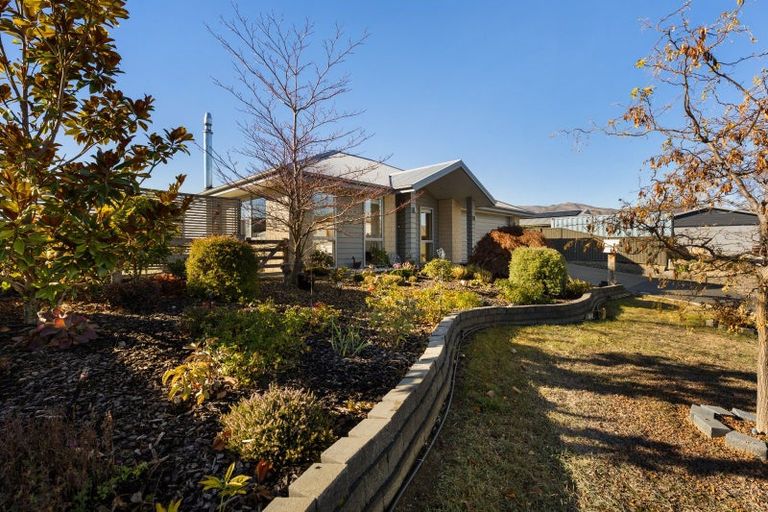 Photo of property in 8 Austral Place, Cromwell, 9310