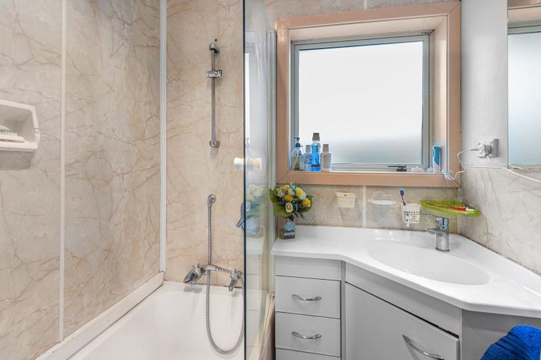 Photo of property in 22 Reynolds Avenue, Bishopdale, Christchurch, 8053