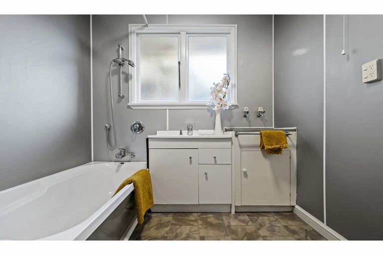 Photo of property in 2/483 Gloucester Street, Linwood, Christchurch, 8011