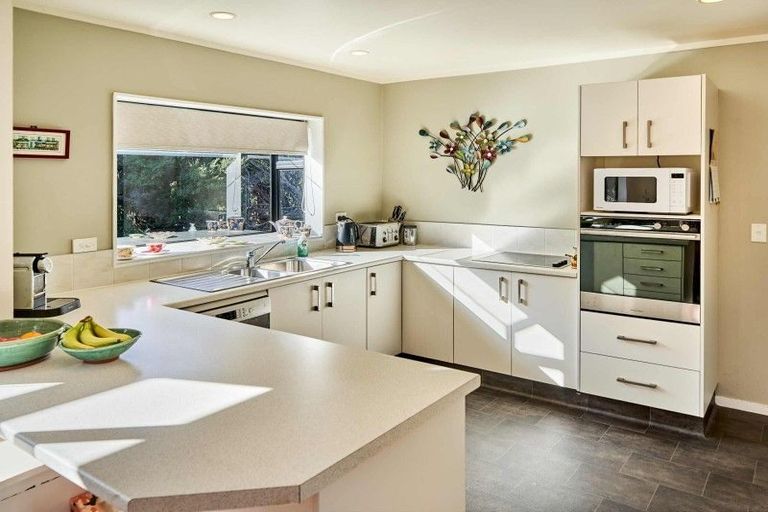 Photo of property in 26 Musket Lane, Whitby, Porirua, 5024