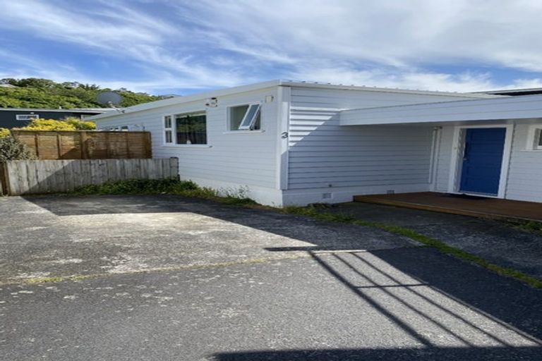 Photo of property in 199u3 Newlands Road, Newlands, Wellington, 6037