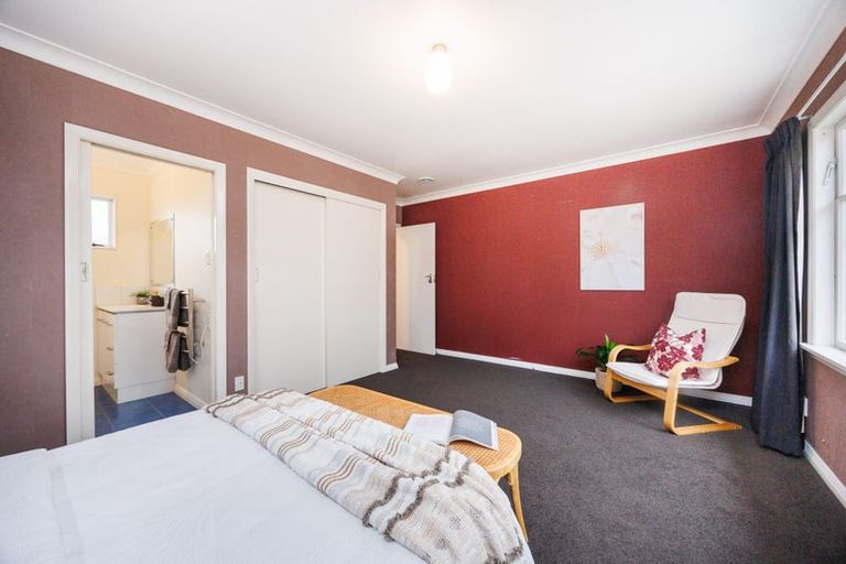 Photo of property in 7 Stirling Crescent, Hokowhitu, Palmerston North, 4410