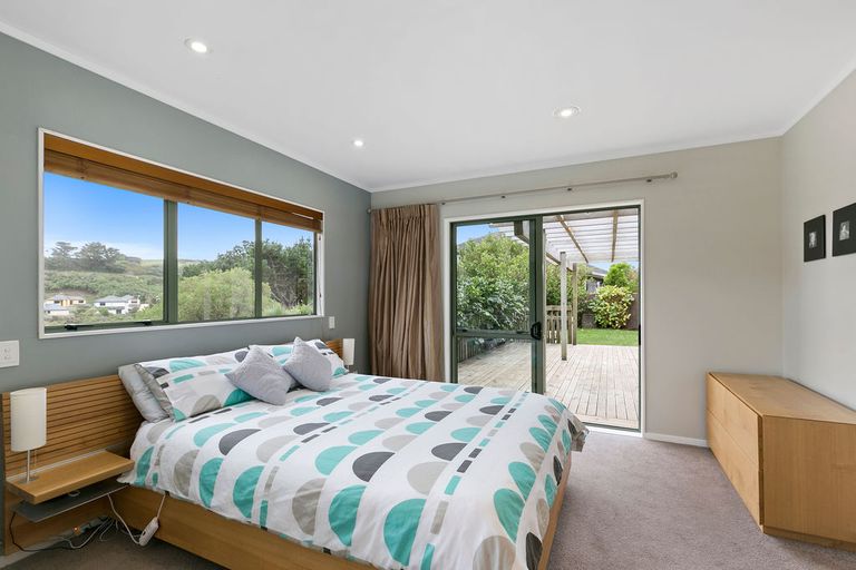 Photo of property in 8 Lingard Grove, Brooklyn, Wellington, 6021