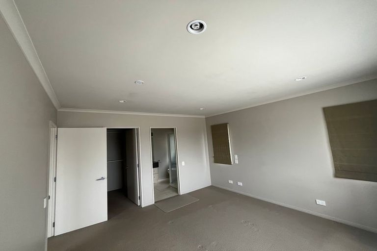 Photo of property in 66 Blackwood Drive, Wattle Downs, Auckland, 2103