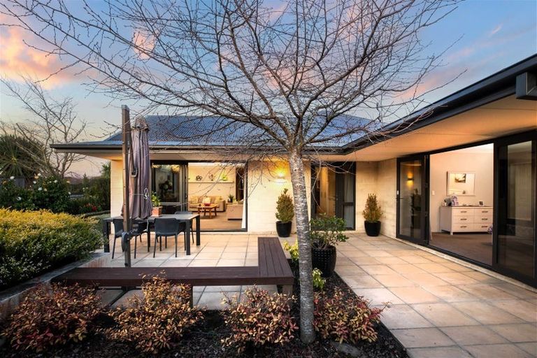 Photo of property in 51 Glen Oaks Drive, Northwood, Christchurch, 8051