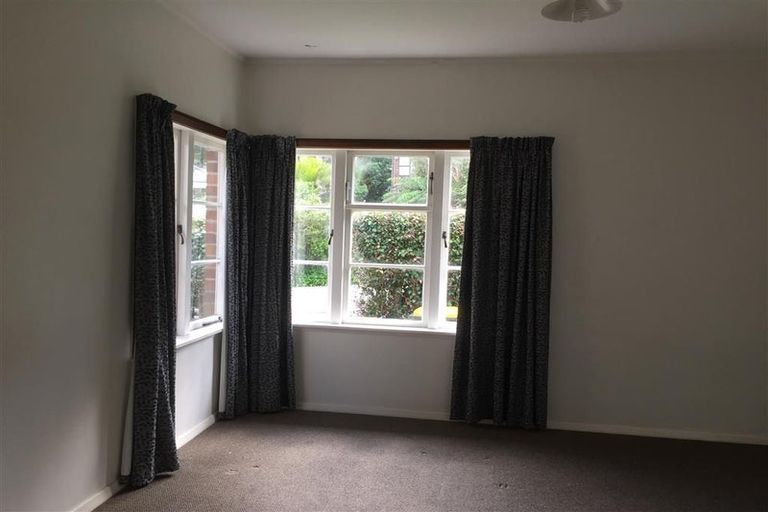 Photo of property in 20 Huia Road, Titirangi, Auckland, 0604