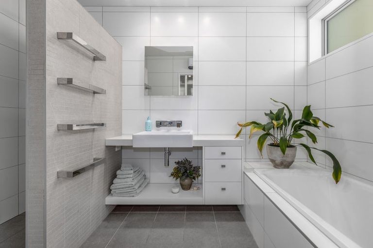 Photo of property in 86 Emerald Glen Road, Paekakariki, 5032