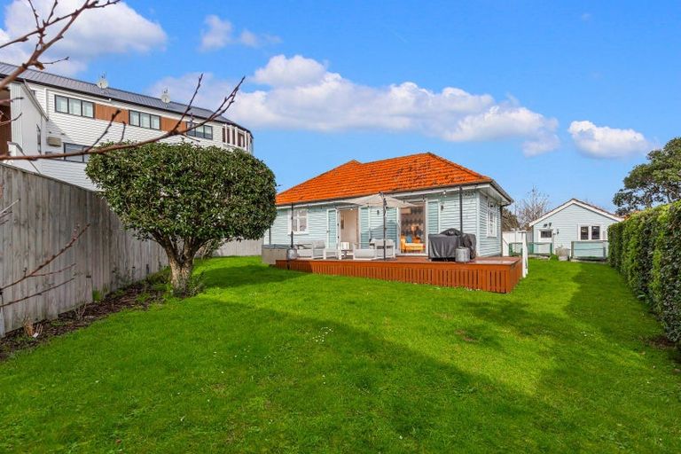 Photo of property in 1 Sunderland Avenue, Hobsonville, Auckland, 0616