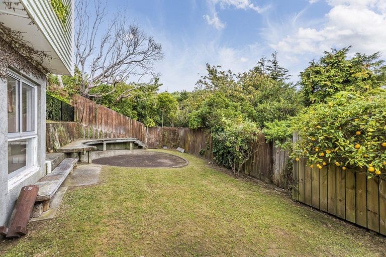 Photo of property in 44 Acheron Road, Paremata, Porirua, 5026