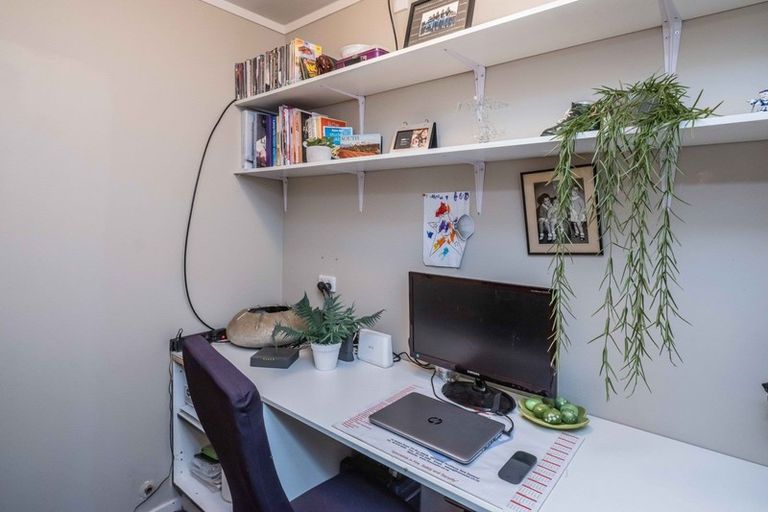 Photo of property in 18 Kotuku Drive, Paraparaumu Beach, Paraparaumu, 5032