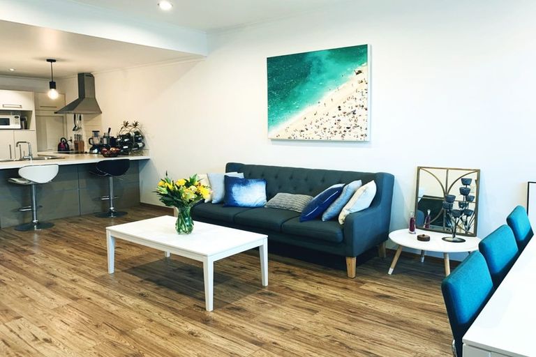 Photo of property in 49 The Track, Takanini, 2112