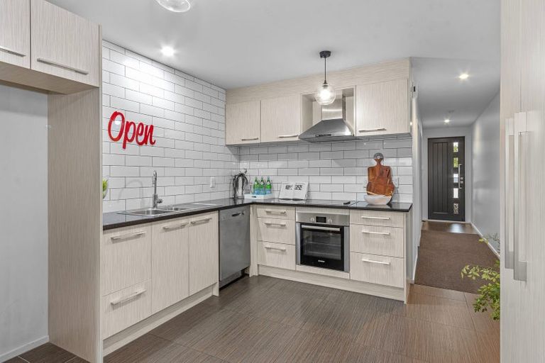 Photo of property in 50 Gosling Crescent, Halswell, Christchurch, 8025