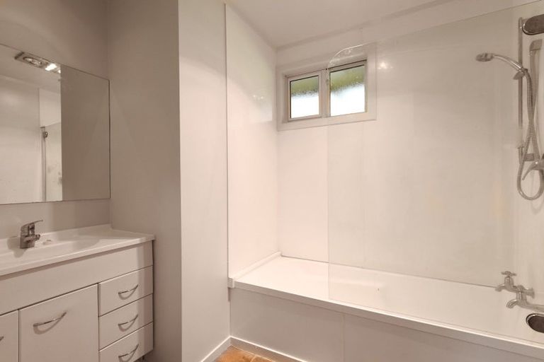 Photo of property in 25 Hodgkins Street, Pukehangi, Rotorua, 3015