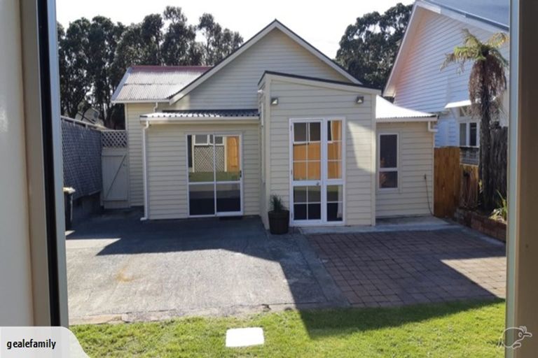 Photo of property in 18 Dundas Street, Seatoun, Wellington, 6022