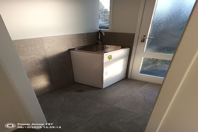 Photo of property in 3 Cade Place, Weymouth, Auckland, 2103