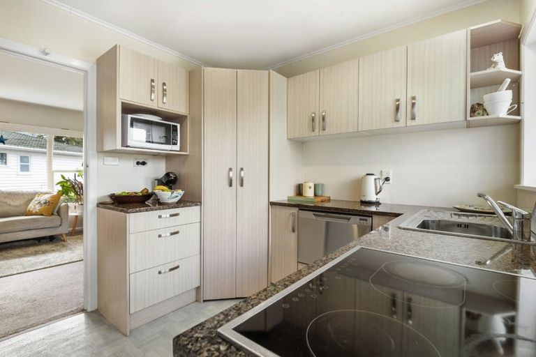 Photo of property in 18a Eversleigh Road, Belmont, Auckland, 0622