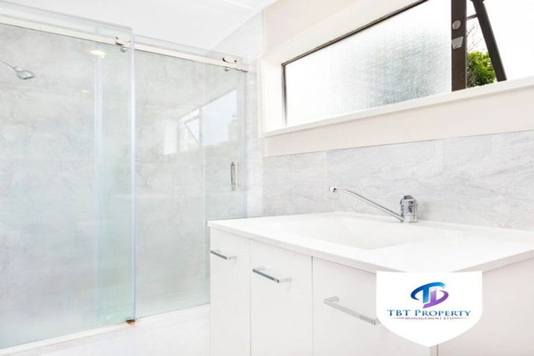 Photo of property in 9 Poutini Place, Manurewa, Auckland, 2102