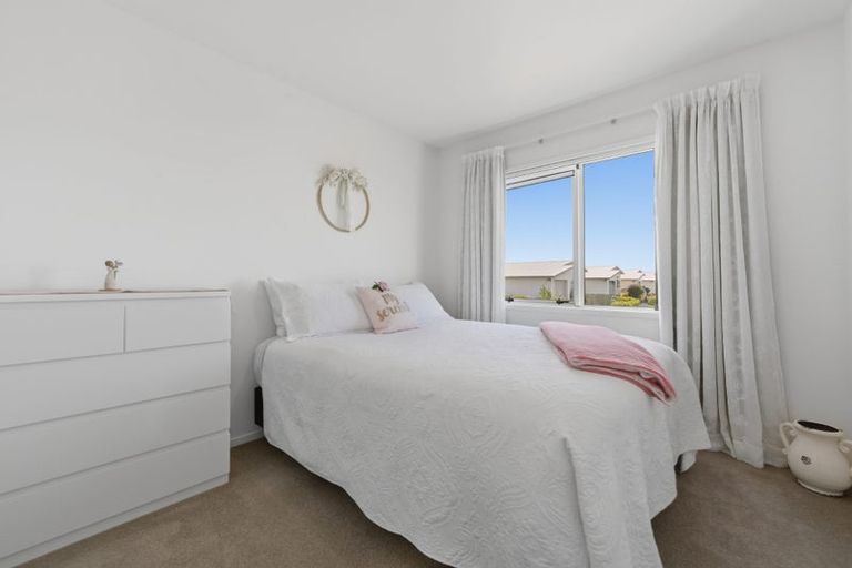 Photo of property in 11 Kamahi Crescent, Papamoa Beach, Papamoa, 3118