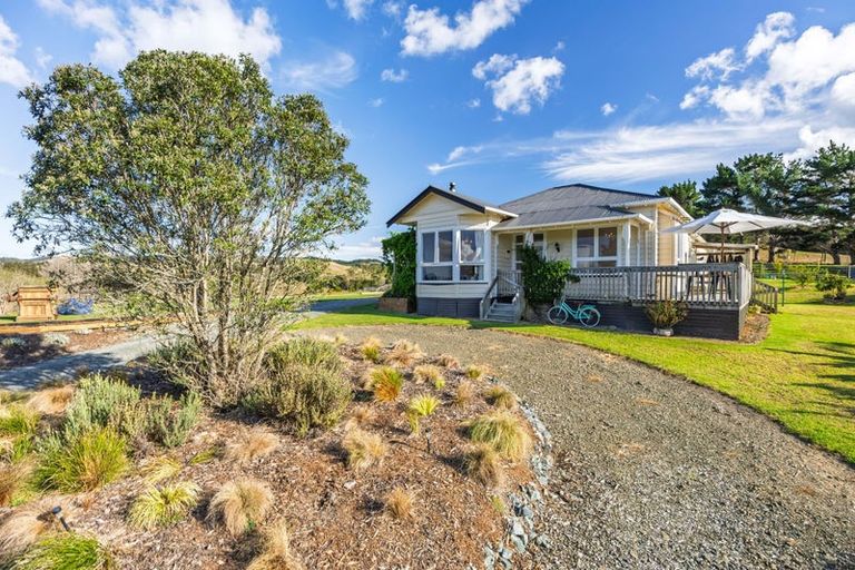 Photo of property in 306 West Coast Road, Makarau, Warkworth, 0984