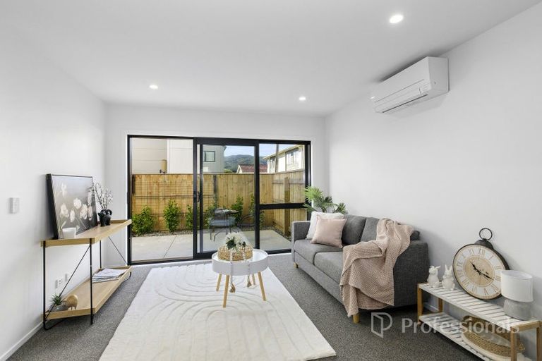Photo of property in 1/104 Martin Street, Wallaceville, Upper Hutt, 5018