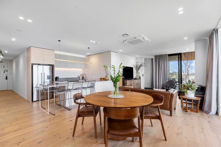 Photo of property in 303/359 Cameron Road, Tauranga, 3110