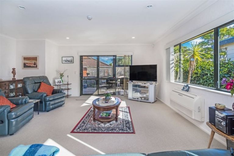 Photo of property in 15a Churchill Street, Kensington, Whangarei, 0112