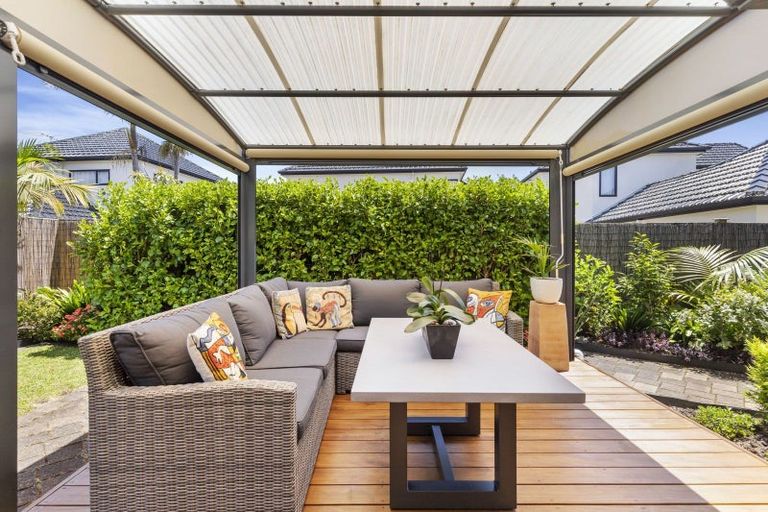 Photo of property in 4 Rialto Court, East Tamaki Heights, Auckland, 2016