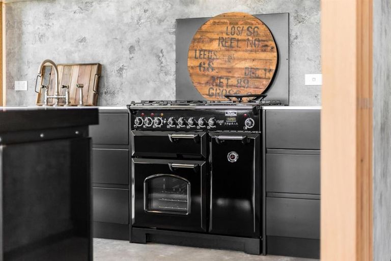 Photo of property in 123 Manly Street, Paraparaumu Beach, Paraparaumu, 5032