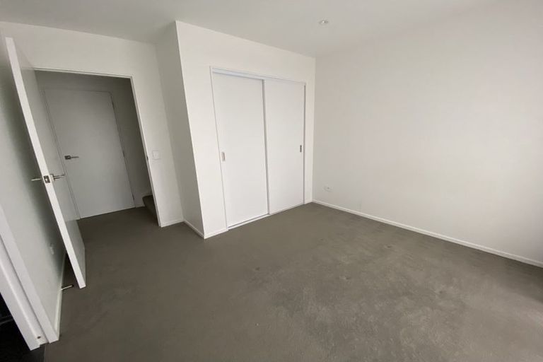 Photo of property in 24/104u Maupuia Road, Maupuia, Wellington, 6022