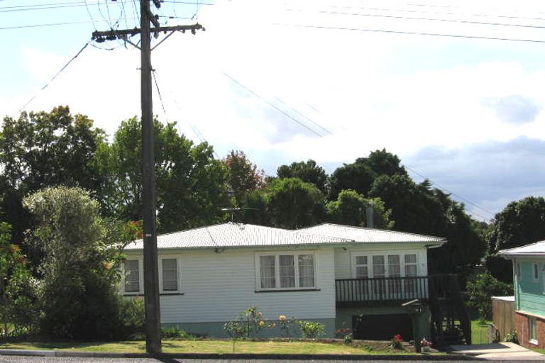 Photo of property in 51 Golf Road, New Lynn, Auckland, 0600