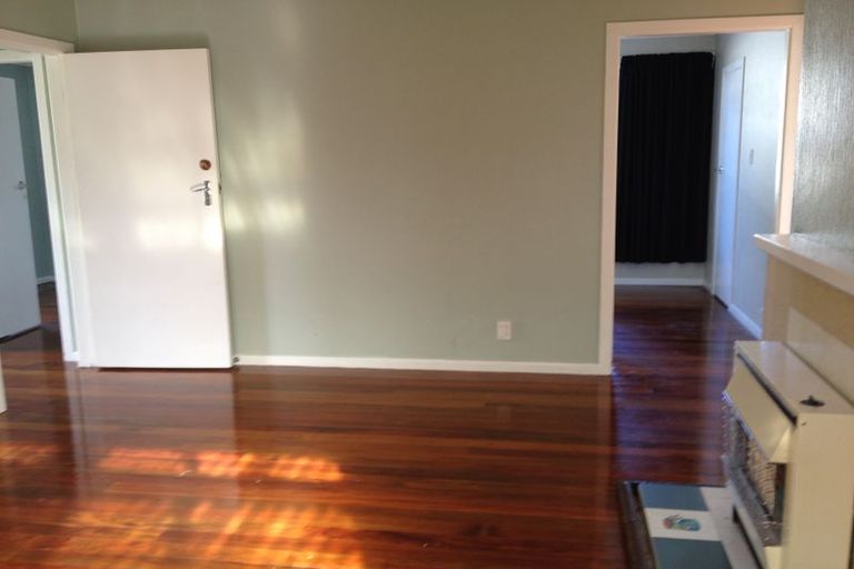 Photo of property in 8 Raumati Terrace, Khandallah, Wellington, 6035