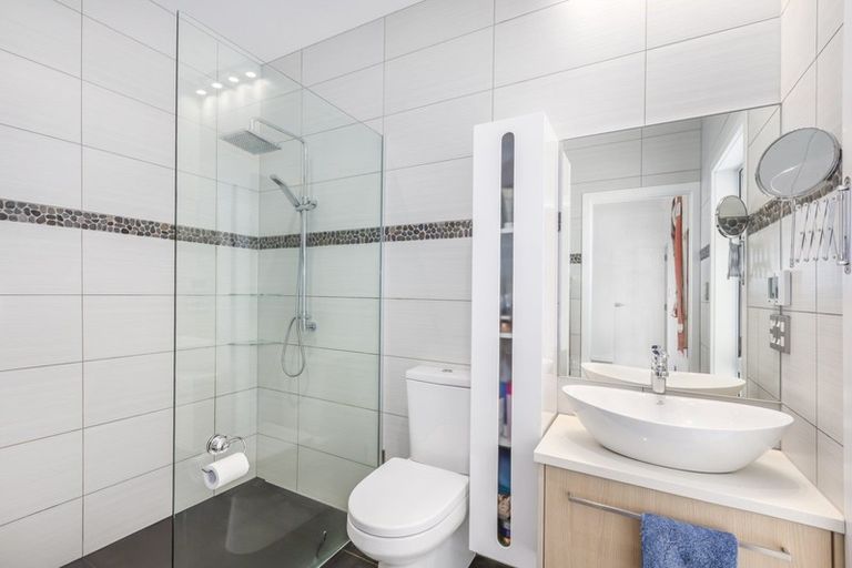 Photo of property in 9 Ships Cove, Whitby, Porirua, 5024