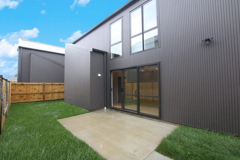 Photo of property in 2b Otaimako Place, Mangere, Auckland, 2022