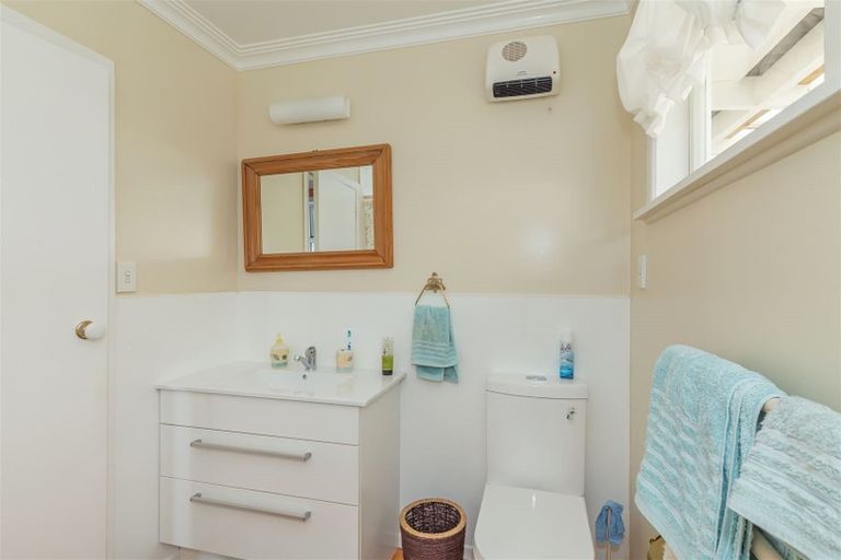 Photo of property in 3 Oriel Place, Levin, 5510