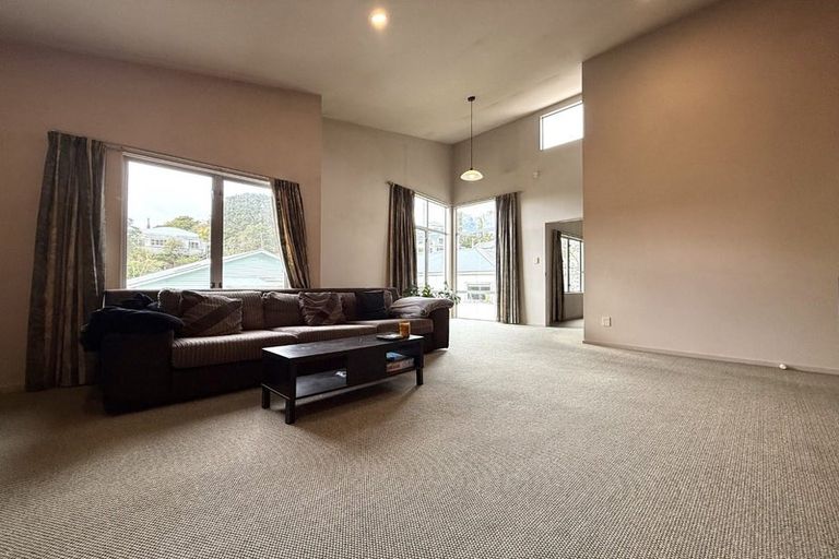 Photo of property in 36 Todman Street, Brooklyn, Wellington, 6021