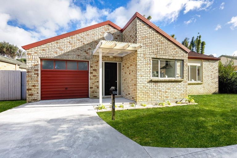 Photo of property in 37 Kona Crescent, Henderson, Auckland, 0610