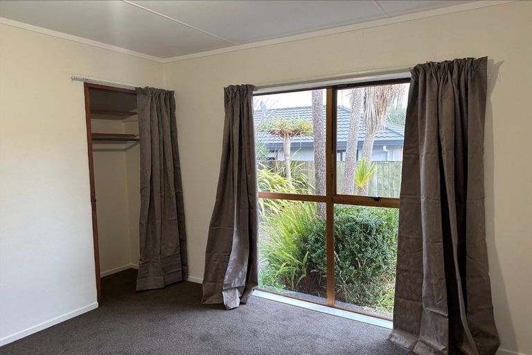 Photo of property in 29b Oriwa Street, Waikanae, 5036