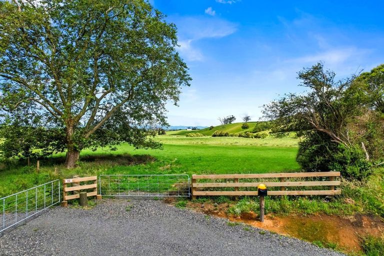 Photo of property in 115 Rawhiti Road, Pukerua Bay, 5026