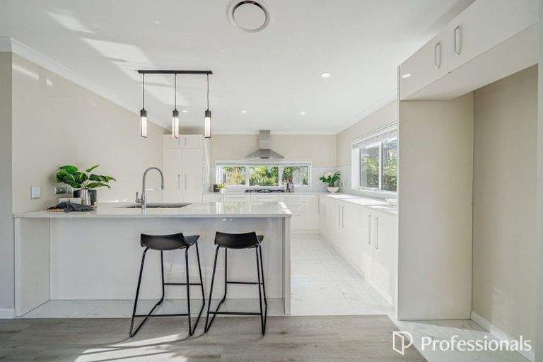 Photo of property in 17 Lindis Lane, Kelson, Lower Hutt, 5010