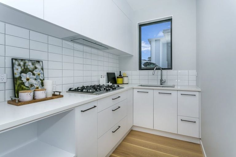 Photo of property in 23 Paikea Street, Albany Heights, Auckland, 0632