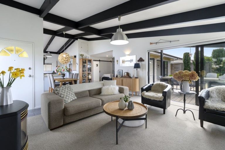 Photo of property in 17 Linklater Avenue, Bellevue, Tauranga, 3110