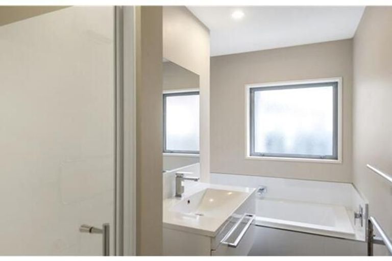 Photo of property in 51 Wyon Street, Linwood, Christchurch, 8062