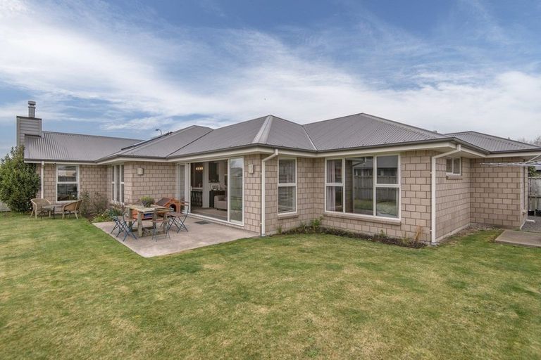 Photo of property in 20 Pemberton Drive, Darfield, 7510