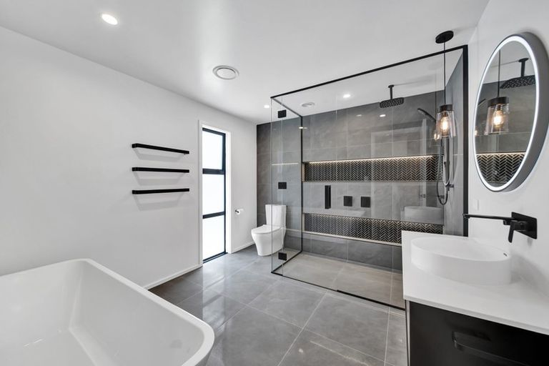 Photo of property in 22 Larlin Drive, Hawera, 4675