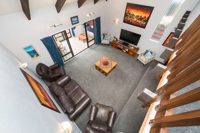 Photo of property in 16 Akaroa Avenue, Awapuni, Palmerston North, 4412