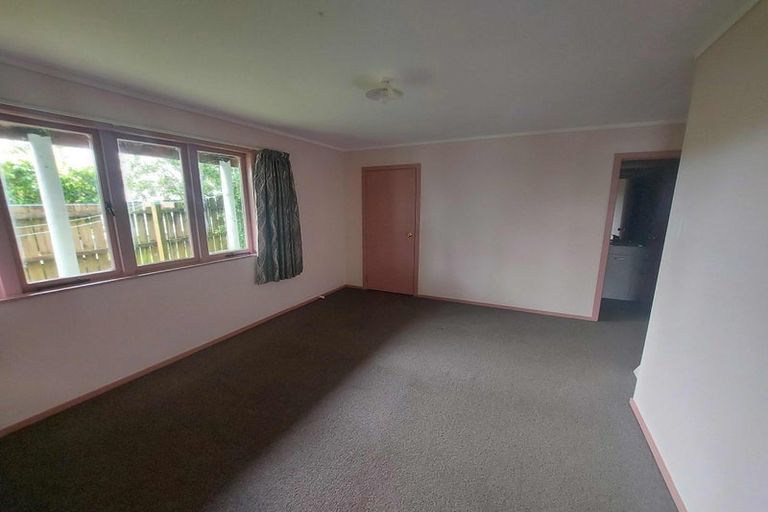 Photo of property in 30 Beach Road, Onerahi, Whangarei, 0110