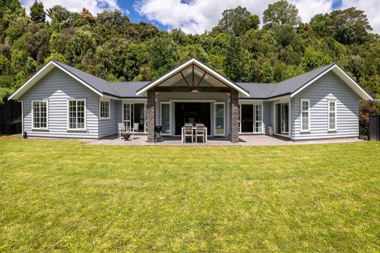 Photo of property in 40r Stonebridge Way, Pyes Pa, Tauranga, 3112